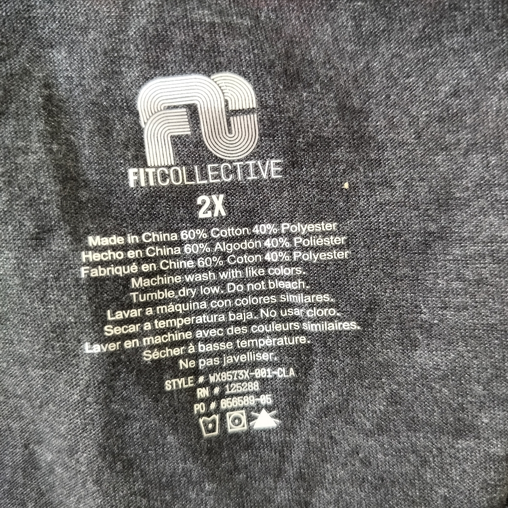 NWT Women's Plus 2X Charcoal V-Neck Active Tee - Picture 4 of 5